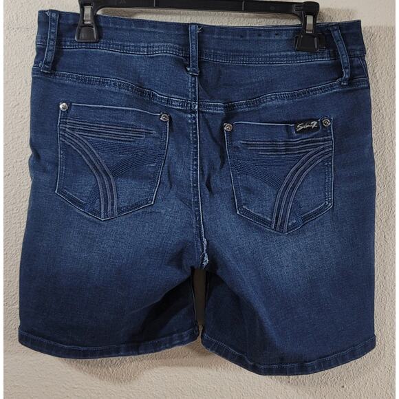 Seven 7 Blue Light Washed Flat Front Boyfriend Denim Shorts 10 Lightweight Soft - Picture 2 of 5